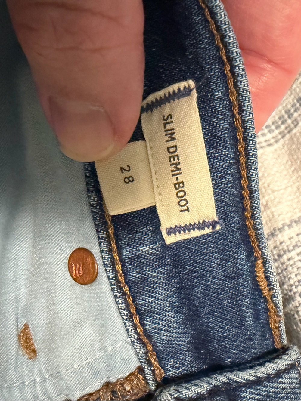Like New Madewell Slim Demi-Boot Jeans in Northaven Wash Size 28 - Picture 4 of 6